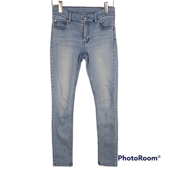 📣2/40$📣 CHEAP MONDAY shinny jeans size 27 - Picture 1 of 10